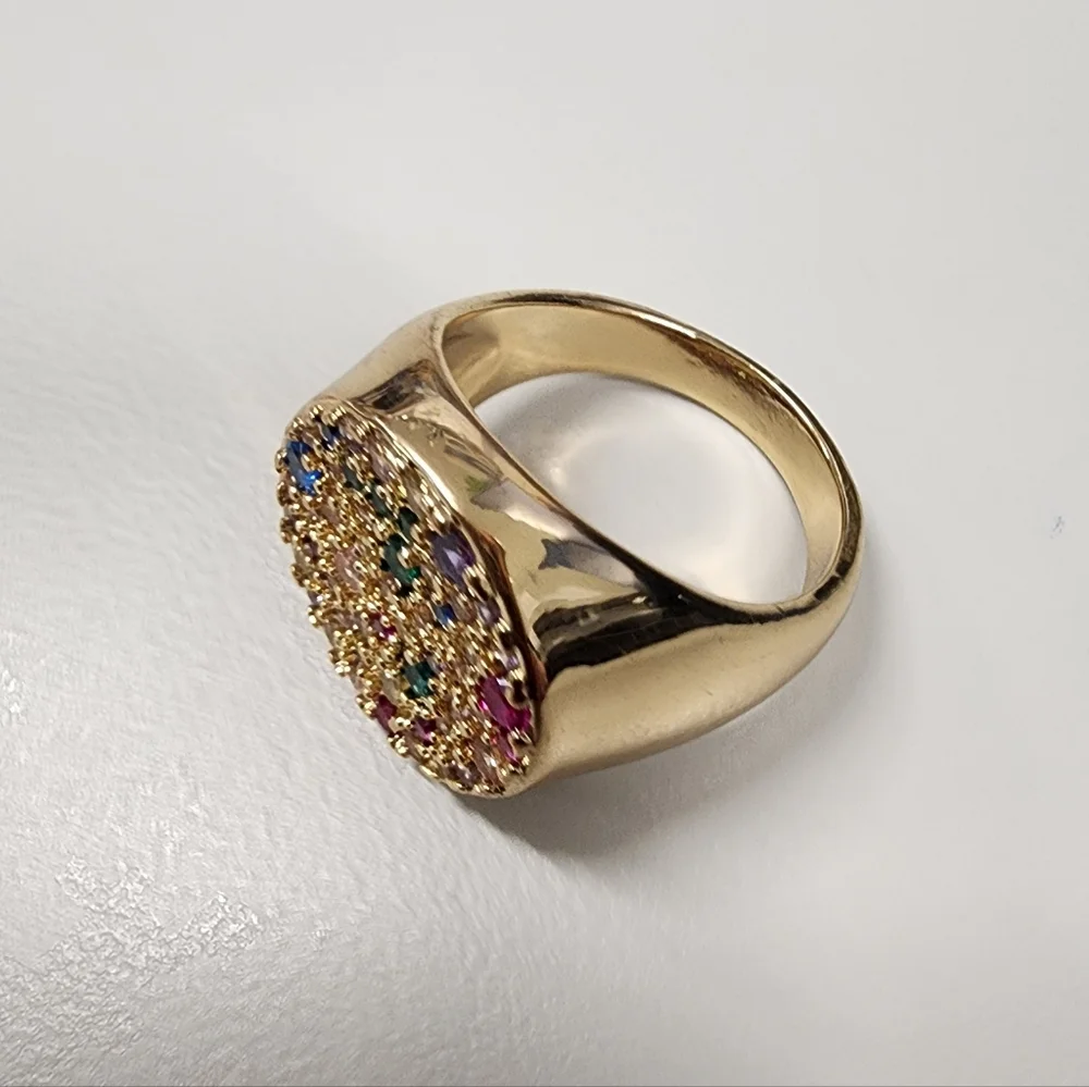 Sz 8 Gold-tone Multi-Color stone Pavé Signet Ring Rainbow Rhinestone Cluster